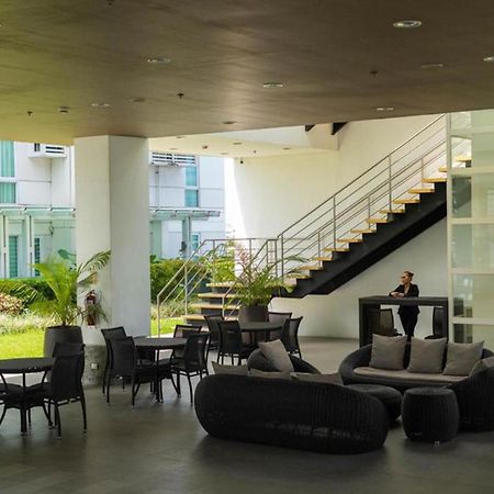 Abreeza Studio Suite 2321 - Pool, Wifi, City View, Washer, Ac, Netflix, Mall Davao City Kültér fotó